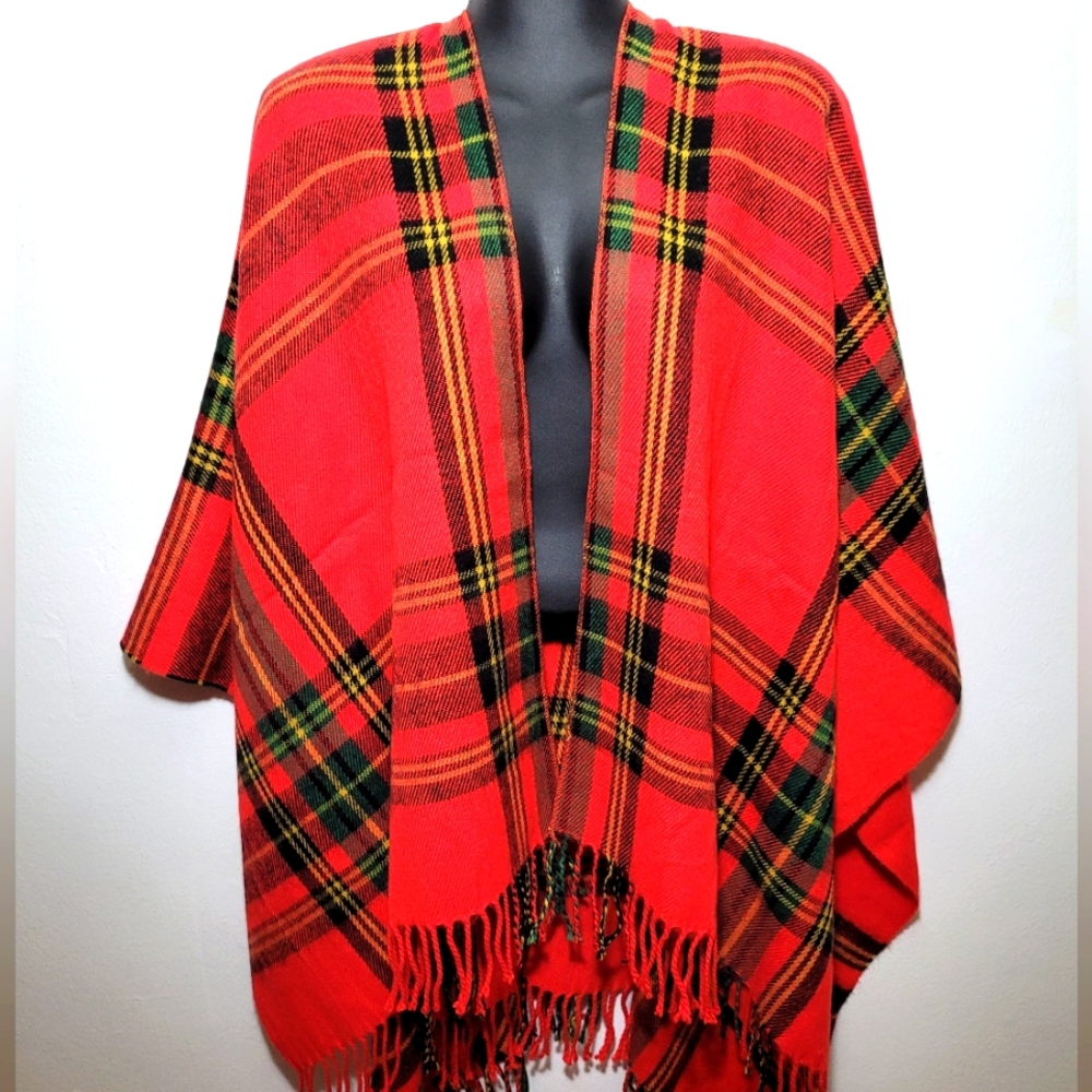 Red Plaid Heritage 1981 Cozy Fringed Wrap Poncho